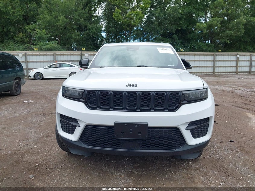 JEEP GRAND CHEROKEE - zdjęcie 13