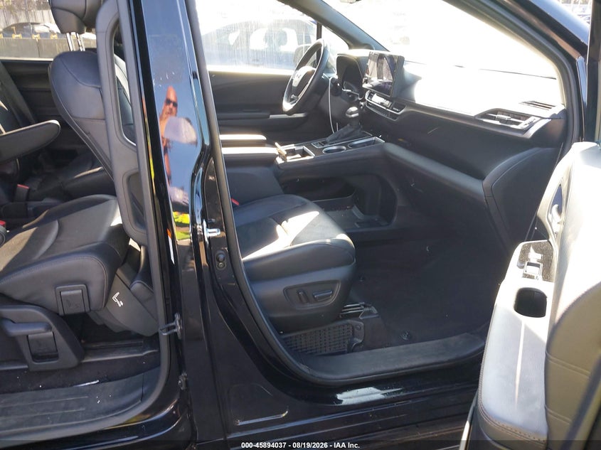 TOYOTA SIENNA - zdjęcie 5