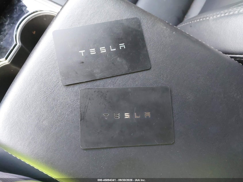 TESLA MODEL 3 - zdjęcie 10