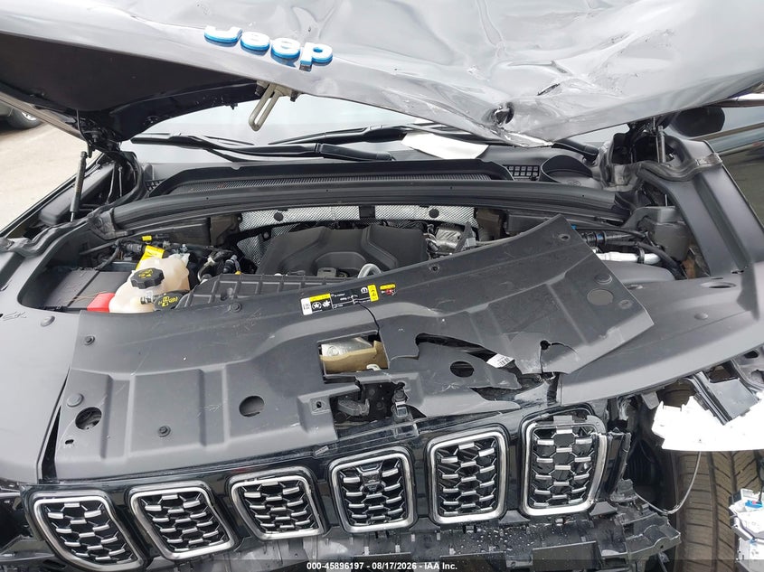 JEEP GRAND CHEROKEE 4XE - zdjęcie 10