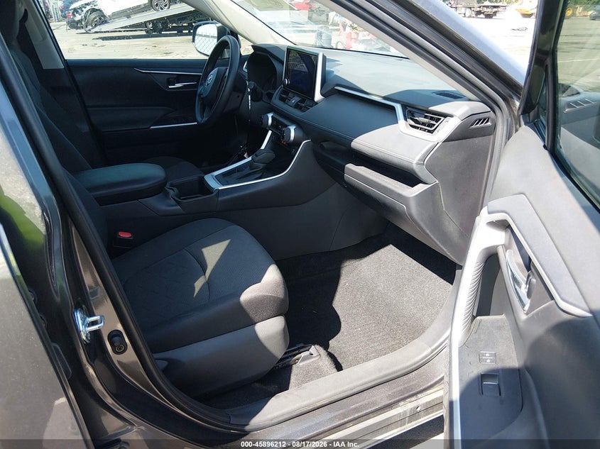 TOYOTA RAV4 - zdjęcie 5