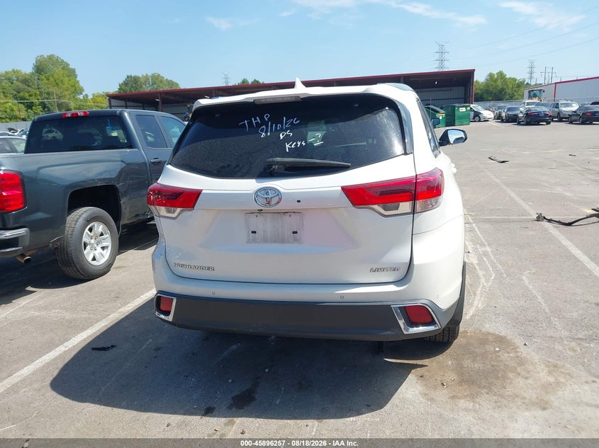 TOYOTA HIGHLANDER - zdjęcie 16