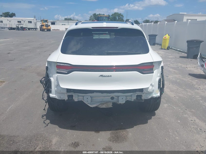 PORSCHE MACAN - zdjęcie 17