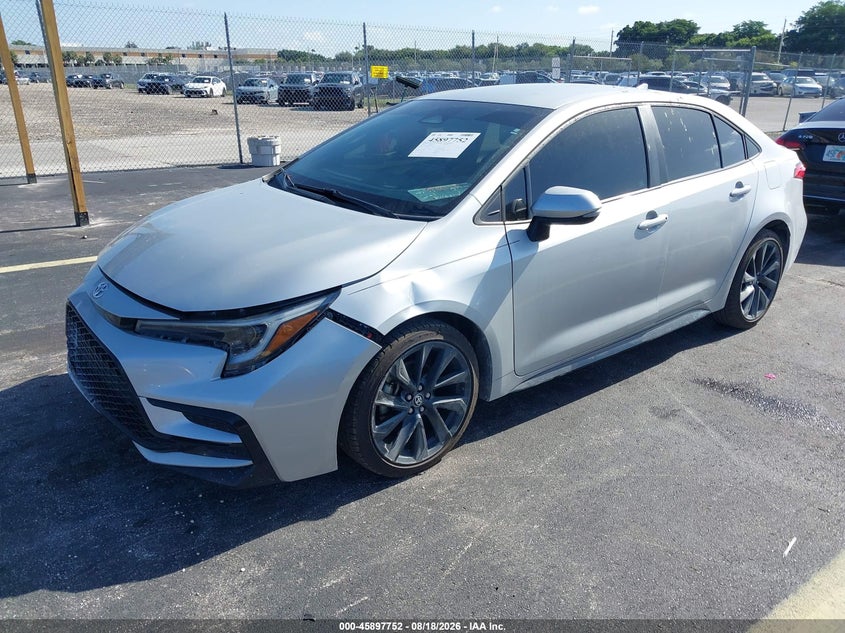 TOYOTA COROLLA - zdjęcie 2