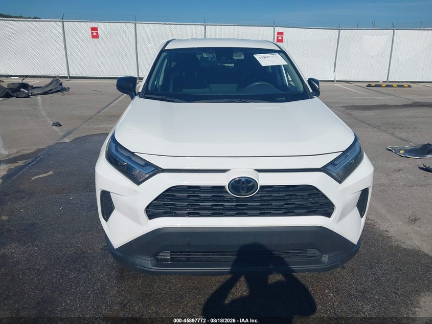 TOYOTA RAV4 - zdjęcie 13