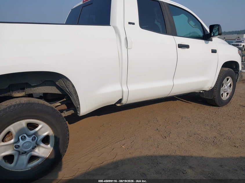 TOYOTA TUNDRA - zdjęcie 18