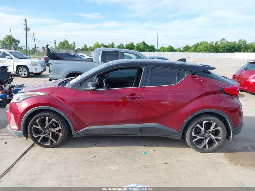 TOYOTA C-HR - zdjęcie 14