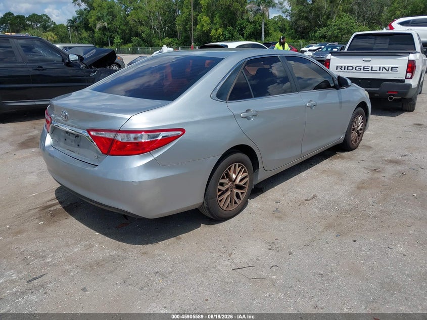 TOYOTA CAMRY - zdjęcie 4