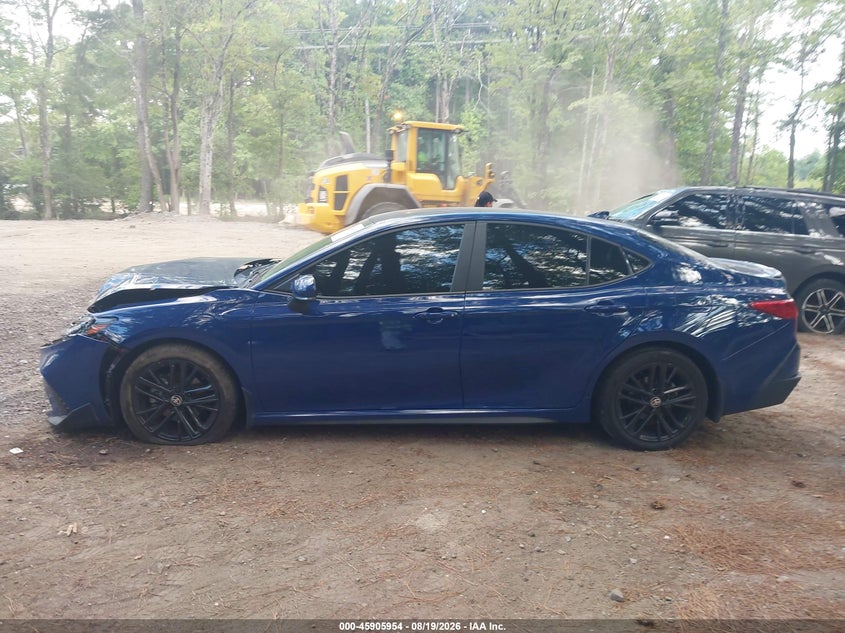 TOYOTA CAMRY - zdjęcie 15