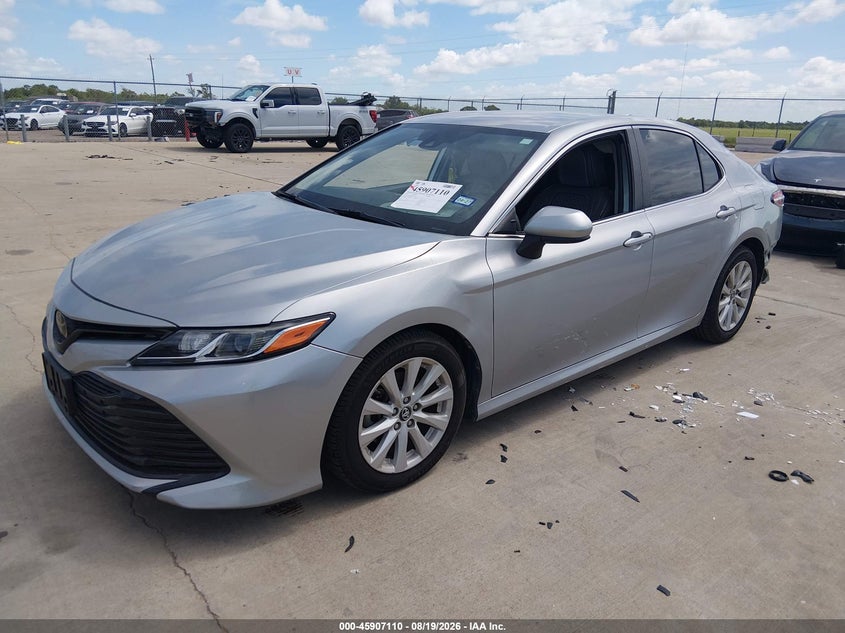TOYOTA CAMRY - zdjęcie 2