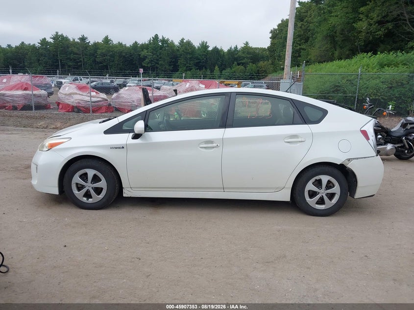 TOYOTA PRIUS - zdjęcie 14
