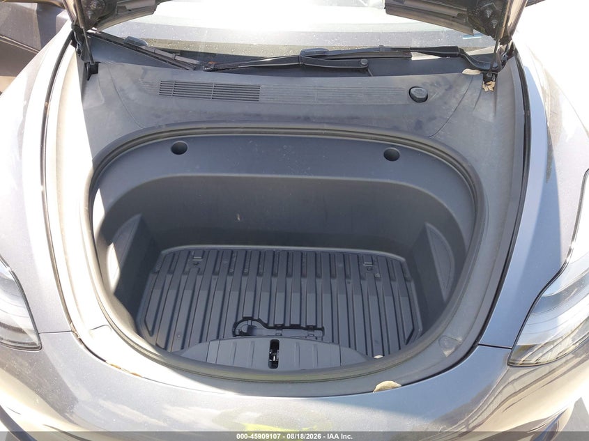 TESLA MODEL 3 - zdjęcie 10