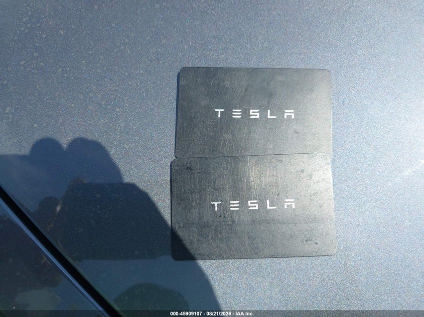 TESLA MODEL 3 - zdjęcie 11