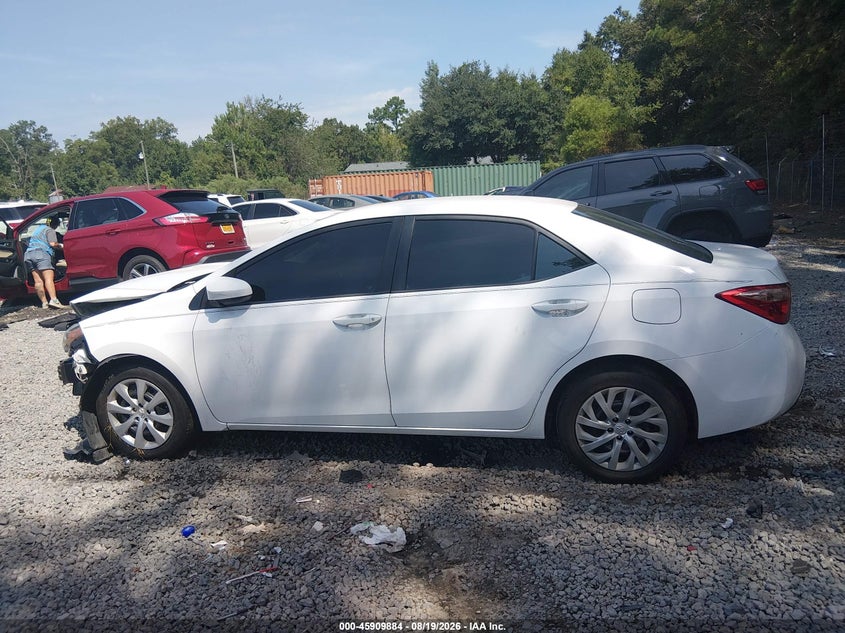 TOYOTA COROLLA - zdjęcie 15