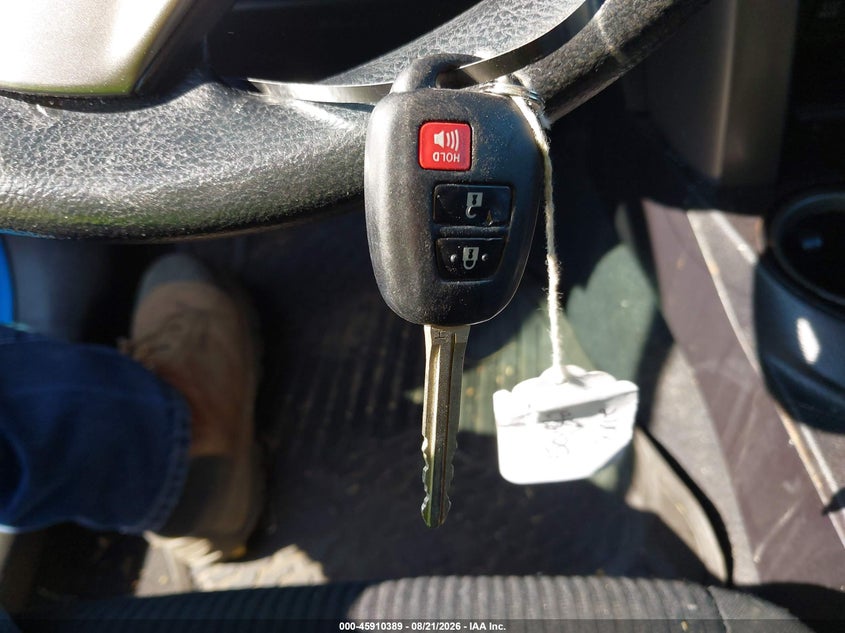TOYOTA RAV4 - zdjęcie 11