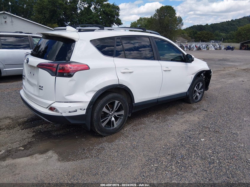 TOYOTA RAV4 - zdjęcie 4