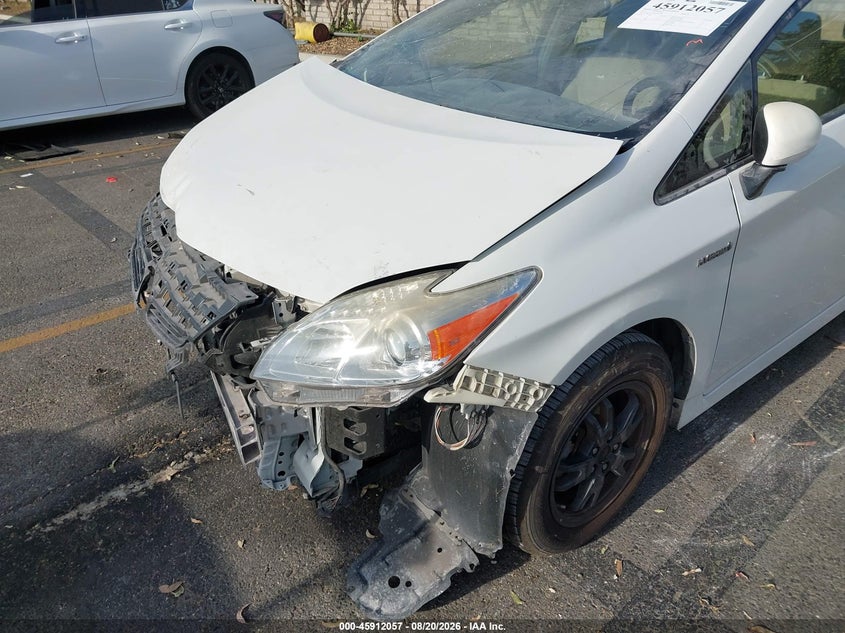 TOYOTA PRIUS - zdjęcie 14
