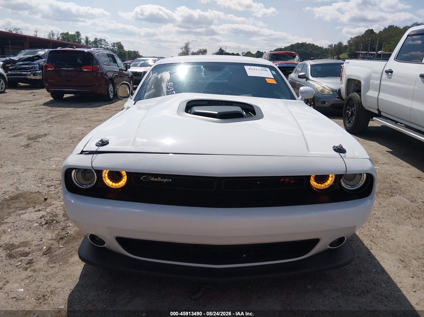 DODGE CHALLENGER - zdjęcie 12