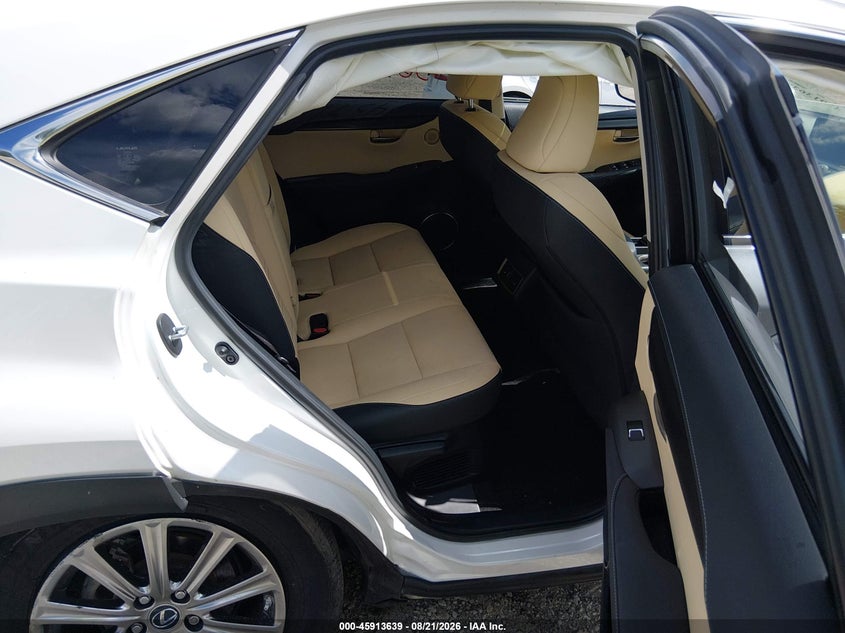LEXUS NX 300 - zdjęcie 8