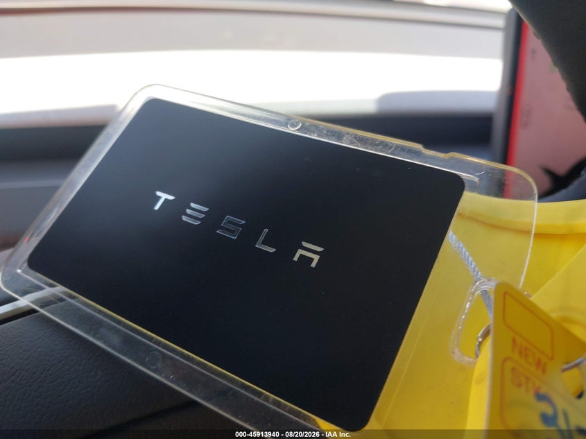 TESLA MODEL Y - zdjęcie 11