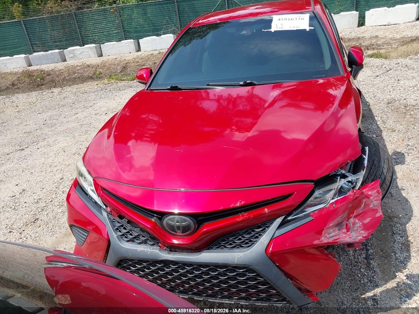 TOYOTA CAMRY - zdjęcie 12