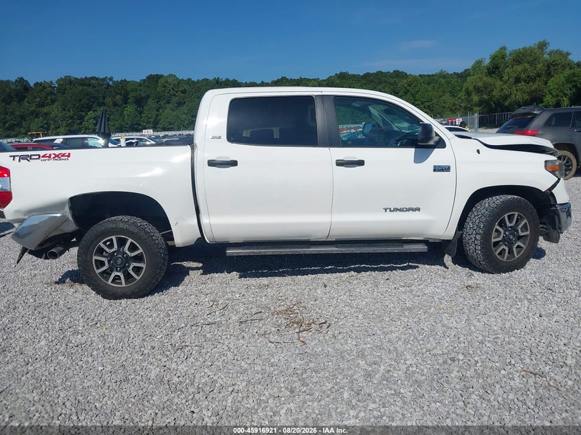 TOYOTA TUNDRA - zdjęcie 13