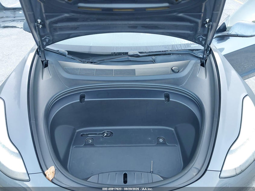 TESLA MODEL 3 - zdjęcie 10