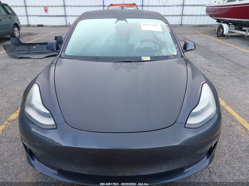 TESLA MODEL 3 - zdjęcie 12