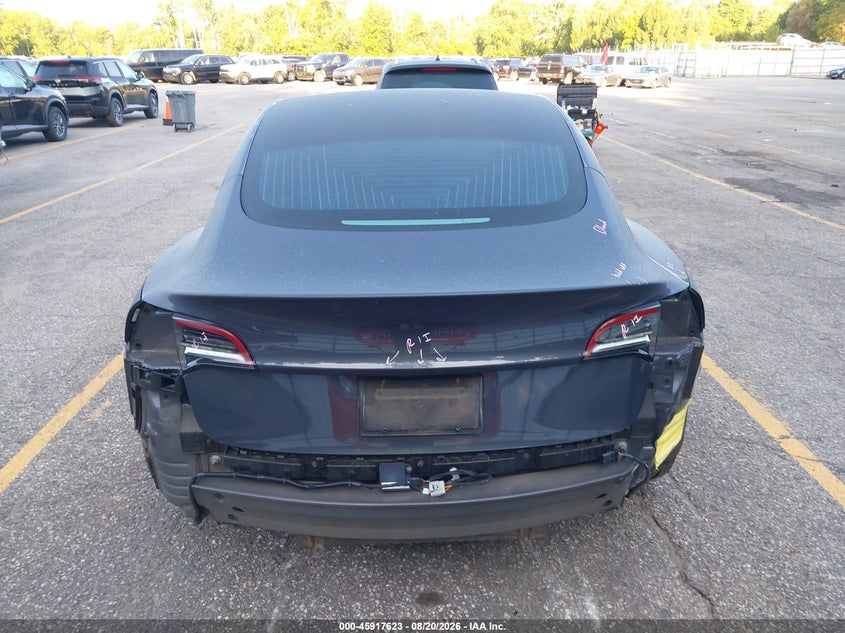 TESLA MODEL 3 - zdjęcie 16