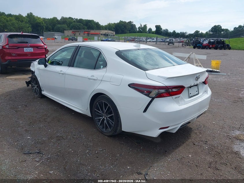 TOYOTA CAMRY - zdjęcie 3