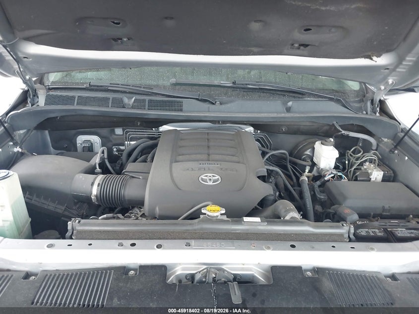 TOYOTA TUNDRA - zdjęcie 10