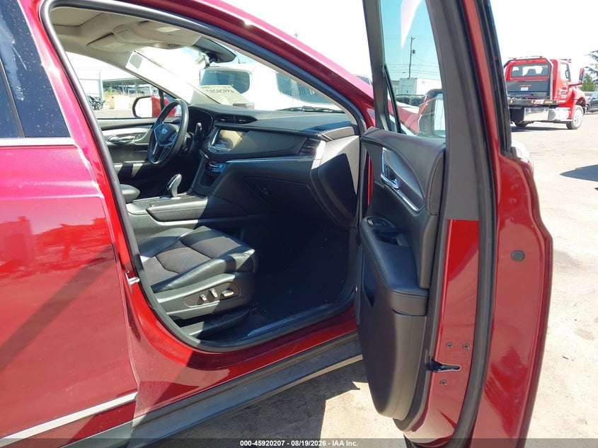 CADILLAC XT5 - zdjęcie 5