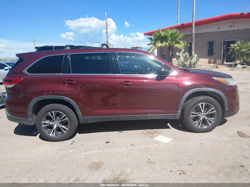TOYOTA HIGHLANDER - zdjęcie 13