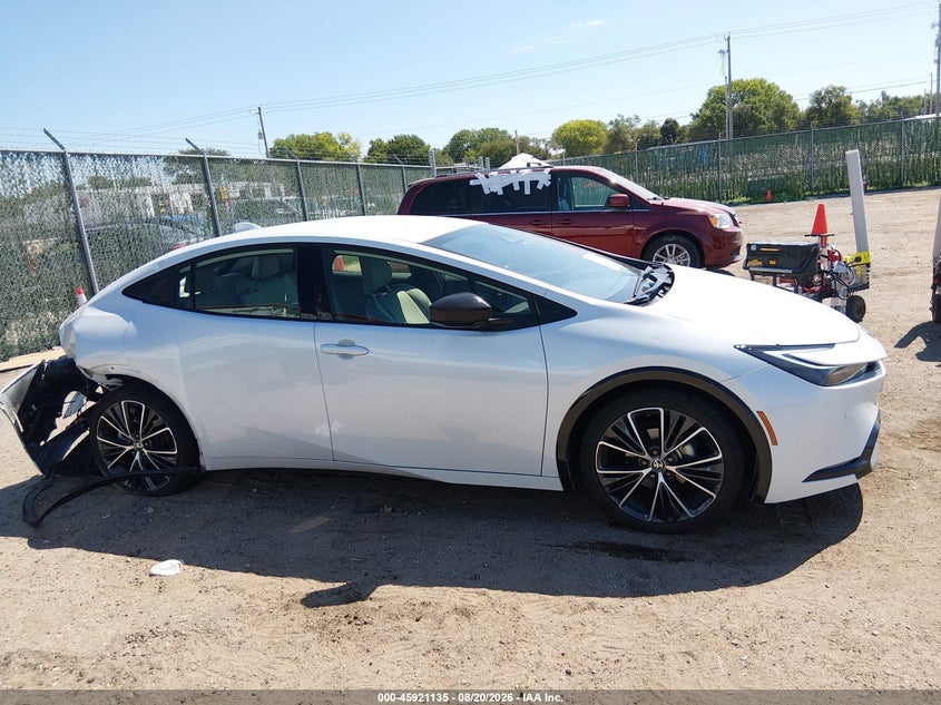 TOYOTA PRIUS - zdjęcie 13