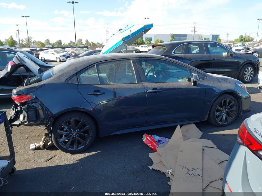 TOYOTA COROLLA - zdjęcie 13