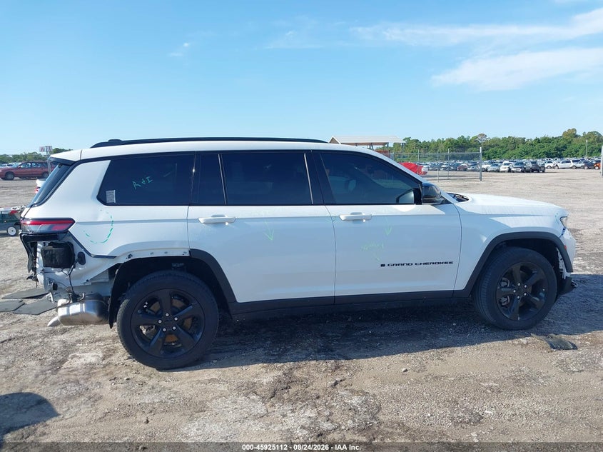 JEEP GRAND CHEROKEE - zdjęcie 14