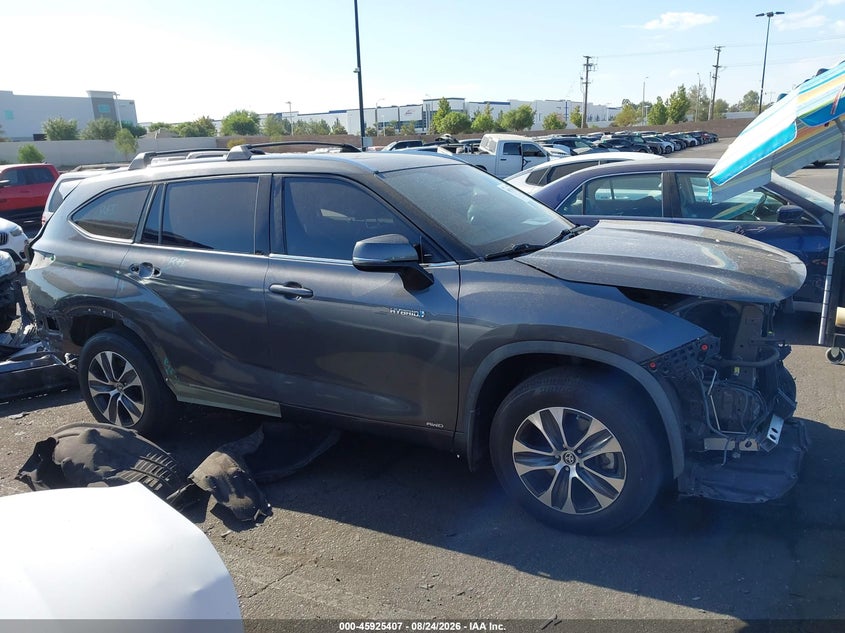 TOYOTA HIGHLANDER - zdjęcie 14