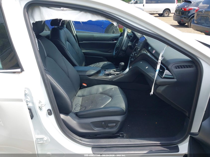 TOYOTA CAMRY - zdjęcie 5