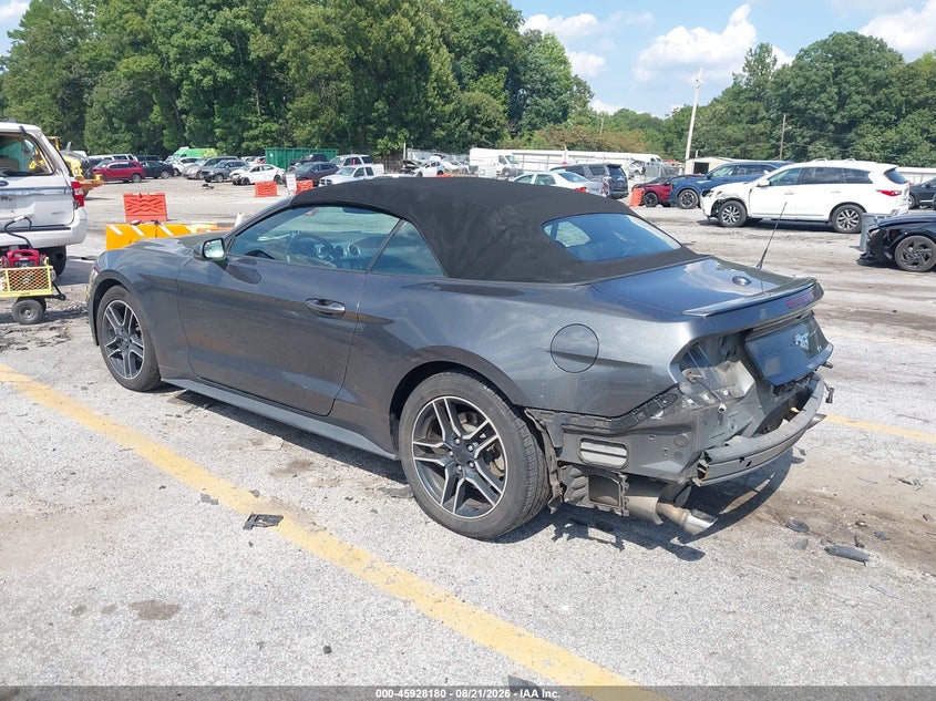 FORD MUSTANG - zdjęcie 3