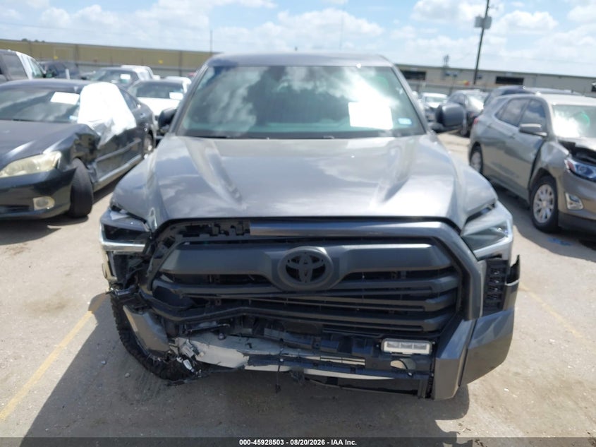 TOYOTA TUNDRA - zdjęcie 12