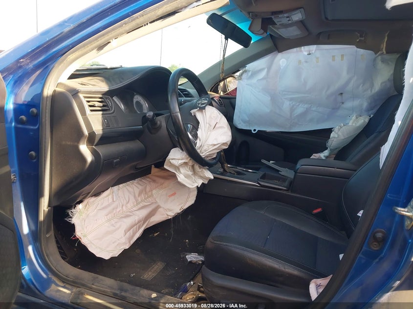 TOYOTA CAMRY - zdjęcie 5