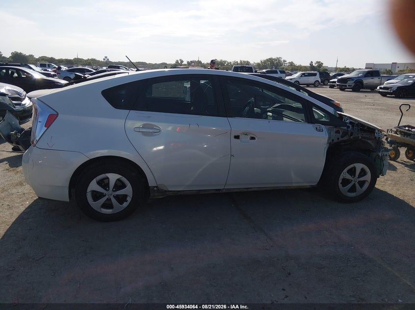 TOYOTA PRIUS - zdjęcie 13