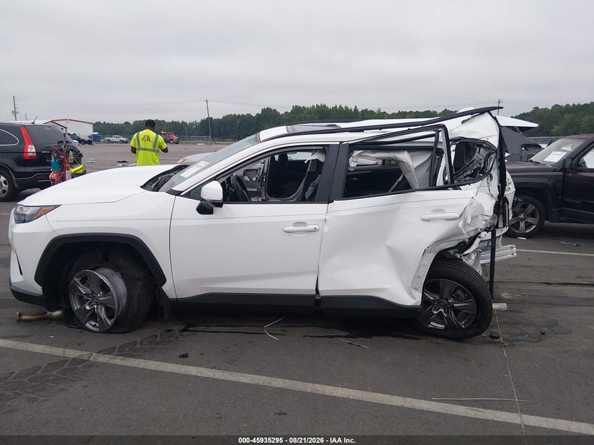 TOYOTA RAV4 - zdjęcie 14