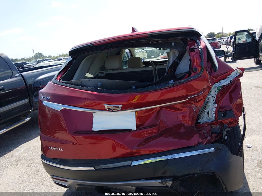 CADILLAC XT5 - zdjęcie 16