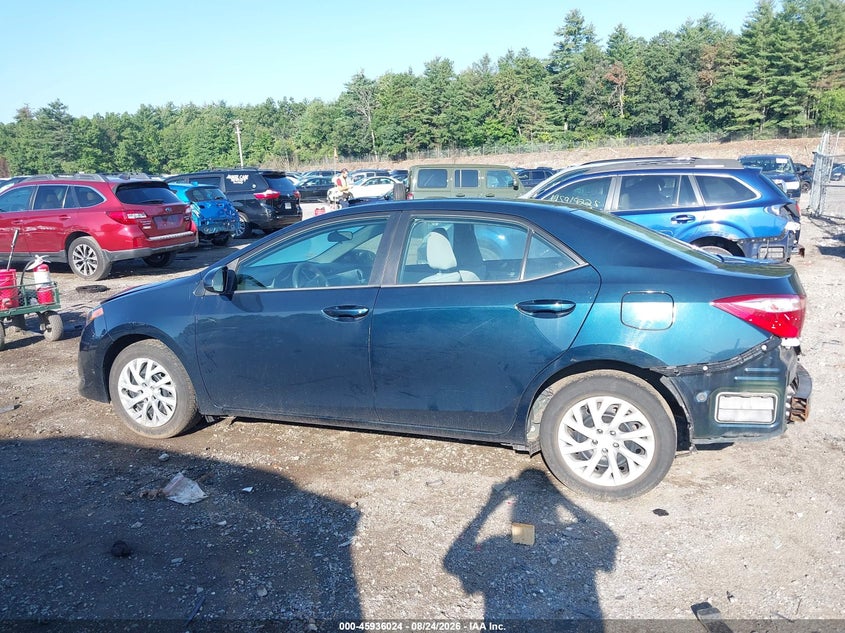 TOYOTA COROLLA - zdjęcie 14