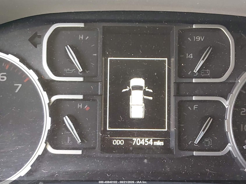TOYOTA TUNDRA - zdjęcie 7