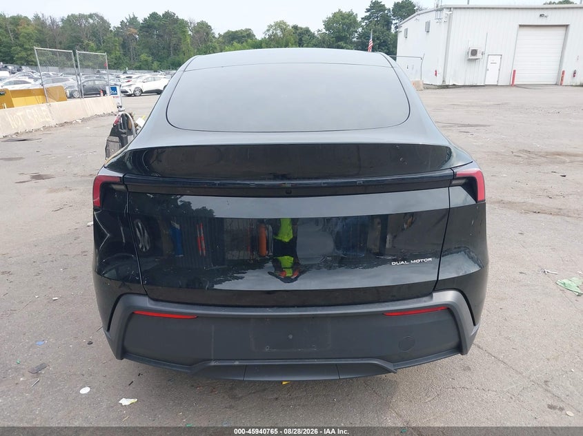 TESLA MODEL Y - zdjęcie 16
