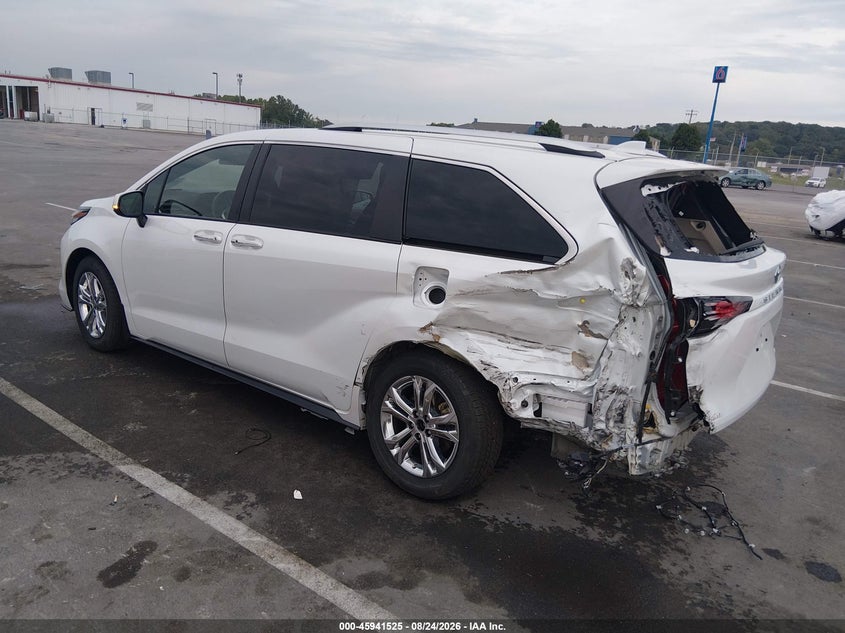 TOYOTA SIENNA - zdjęcie 3