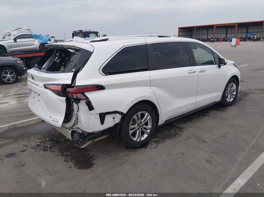 TOYOTA SIENNA - zdjęcie 4