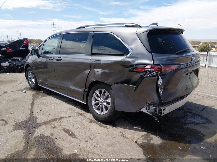 TOYOTA SIENNA - zdjęcie 3